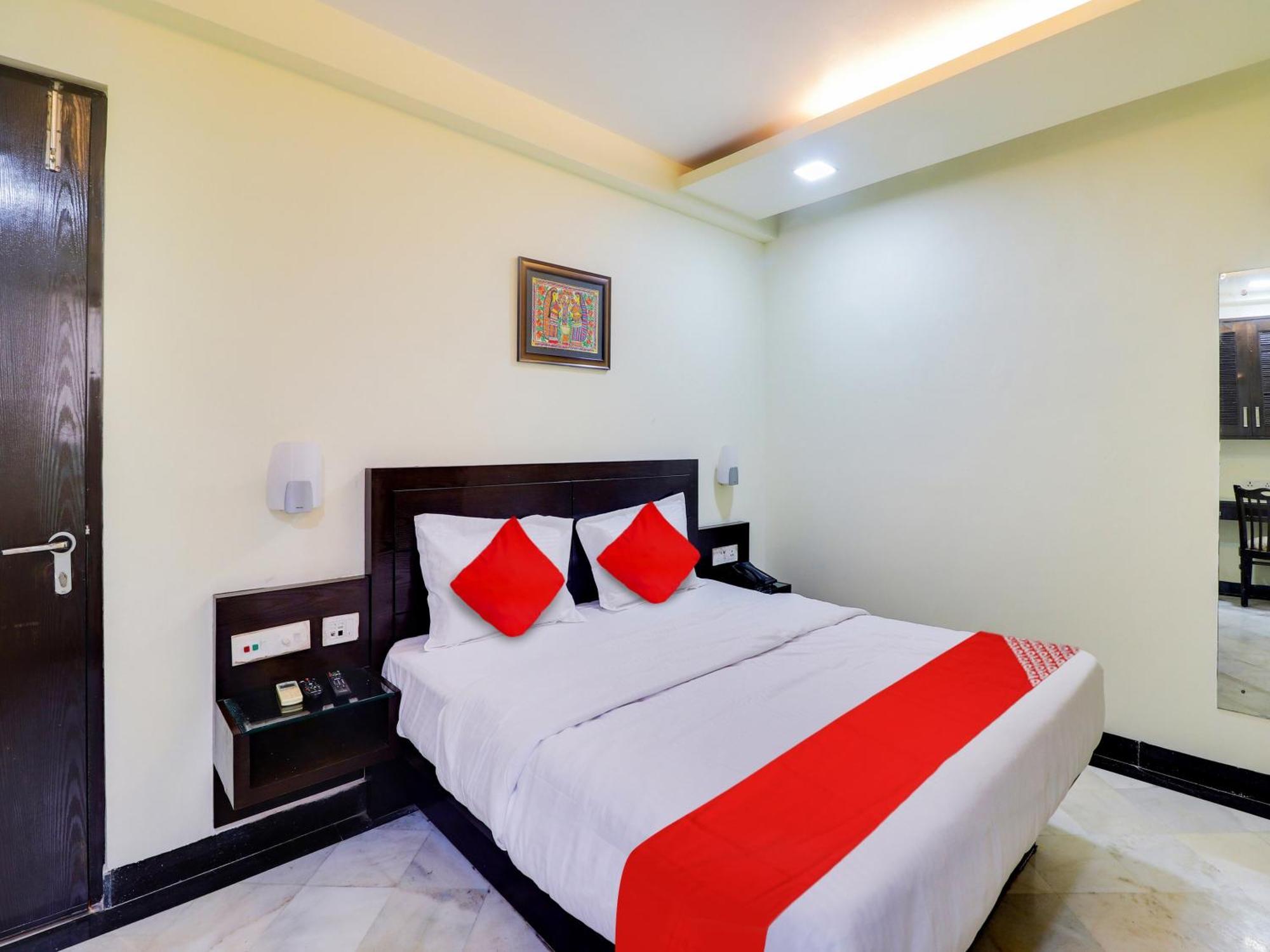 Oyo Flagship Hotel Rudra Palace Agra  Exterior foto